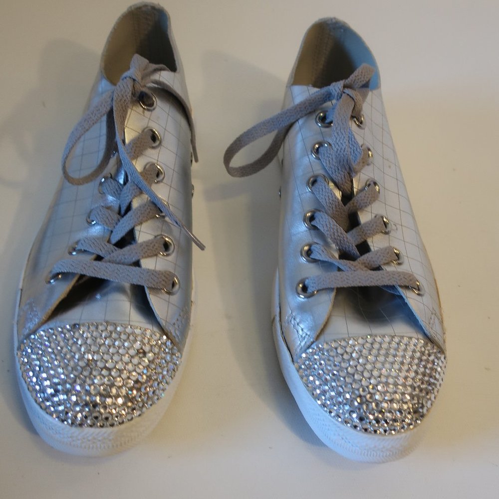 Womens Converse Silver Lace-Up Leather Rhinestone Bedazzled Sneakers 7.5 *